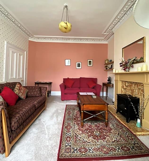 St John'S Flat Spacious Accomodation Dalry  エクステリア 写真