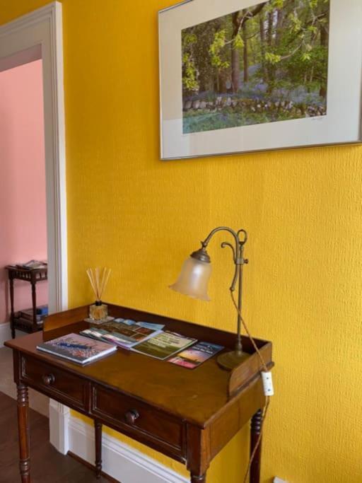 St John'S Flat Spacious Accomodation Dalry  エクステリア 写真